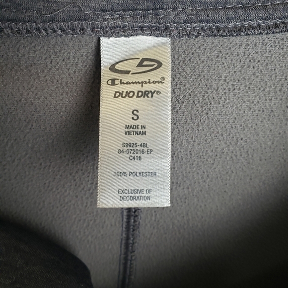 C9 by Champion Duo Dry Gray Cross Zip Long Sleeve with Thumbhole Jacket Sz S - Picture 3 of 8